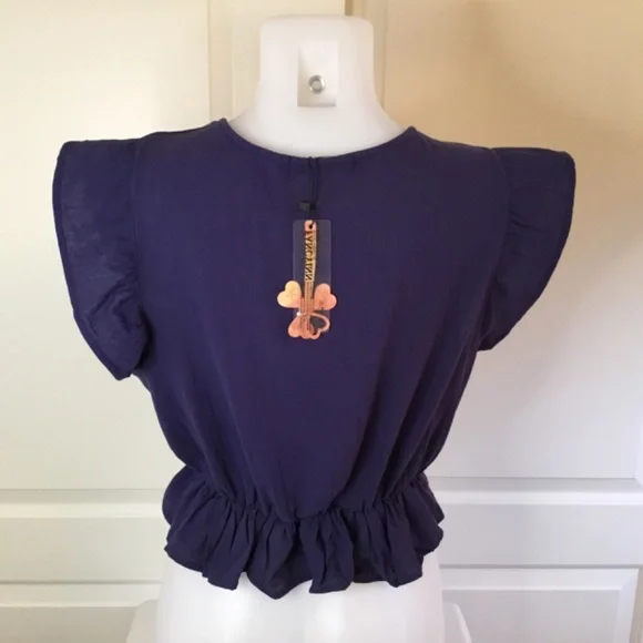 Fancyinn Ruffled Deep V Crop Top - Picture 3 of 5